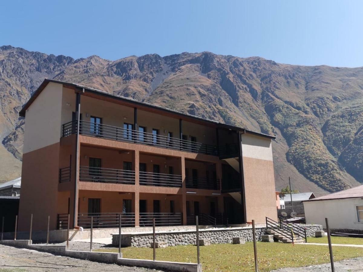 Guest House Oxygen Kazbegi Extérieur photo